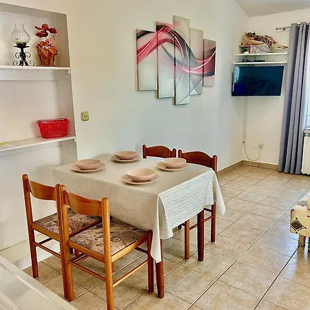 Bella Mare 1 Bedroom Terrace A5 شقة ميدولين